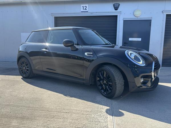 MINI Hatch 1.5 Cooper Classic Hatchback 3dr Petrol Manual Euro 6 (s/s) (136 ps)