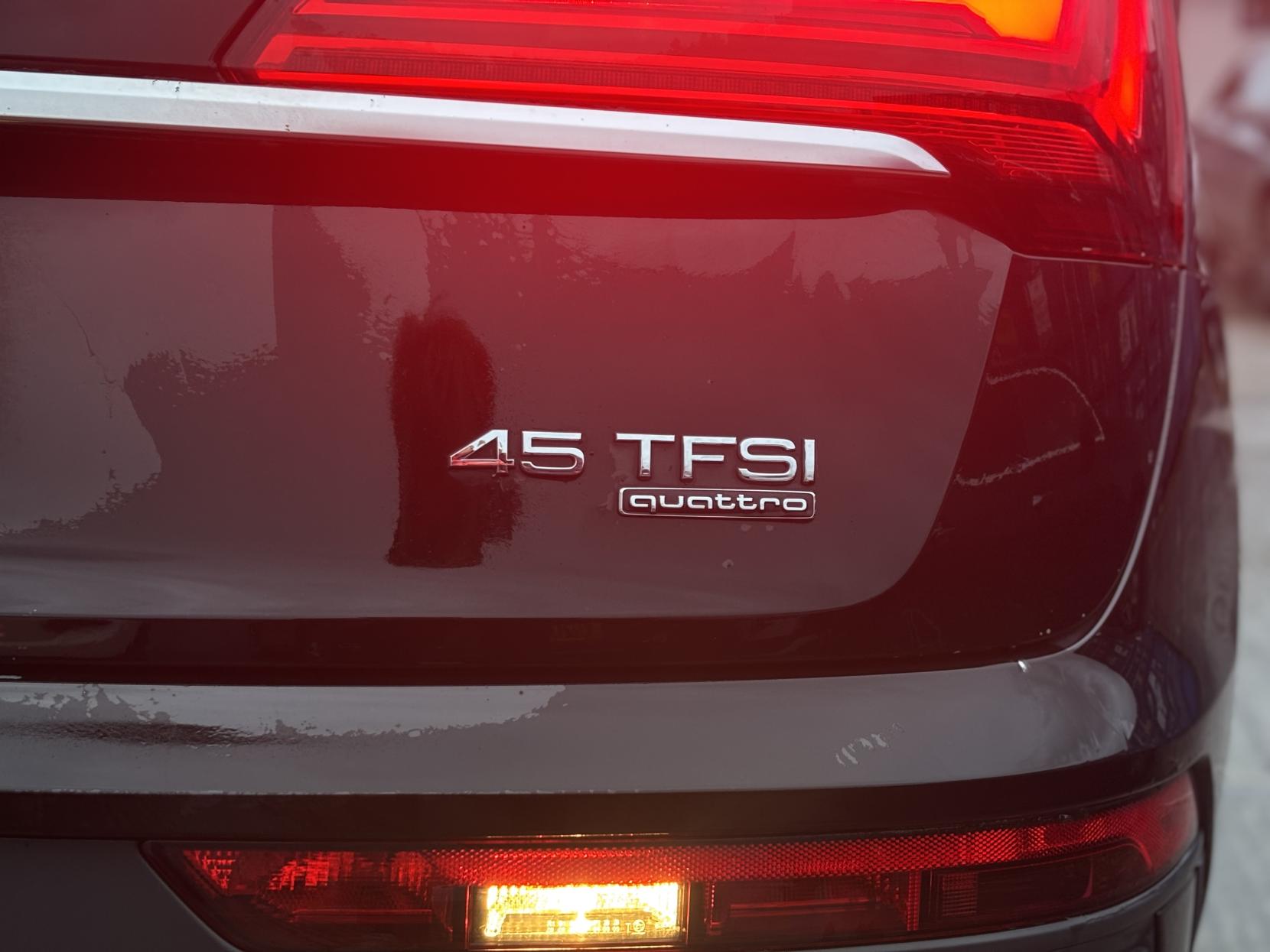 Audi Q5 2.0 TFSI 45 Sport Sportback 5dr Petrol S Tronic quattro Euro 6 (s/s) (265 ps)