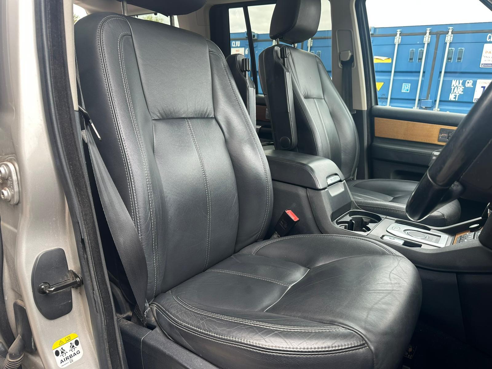 Land Rover Discovery 4 3.0 SD V6 HSE SUV 5dr Diesel Auto 4WD Euro 5 (s/s) (255 bhp)