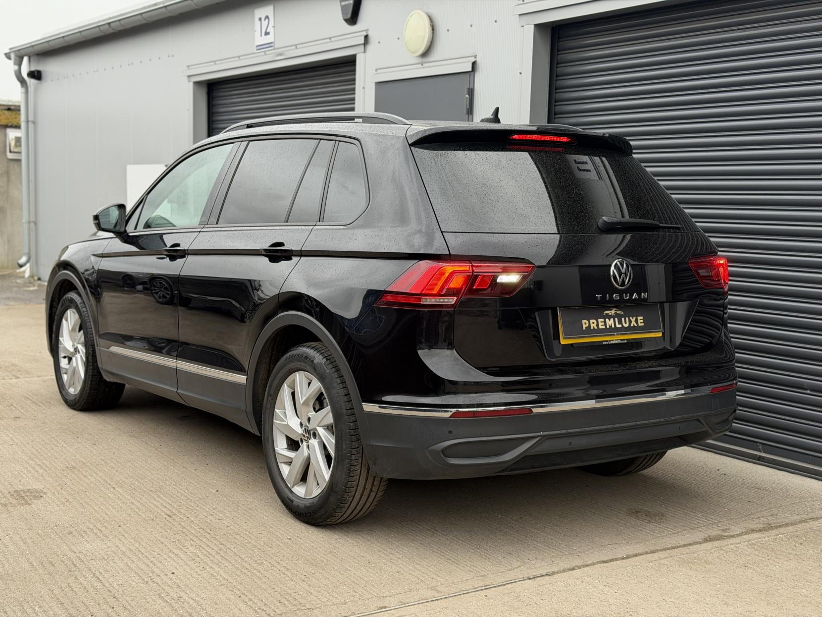 Volkswagen Tiguan 1.5 TSI Life SUV 5dr Petrol DSG Euro 6 (s/s) (150 ps)