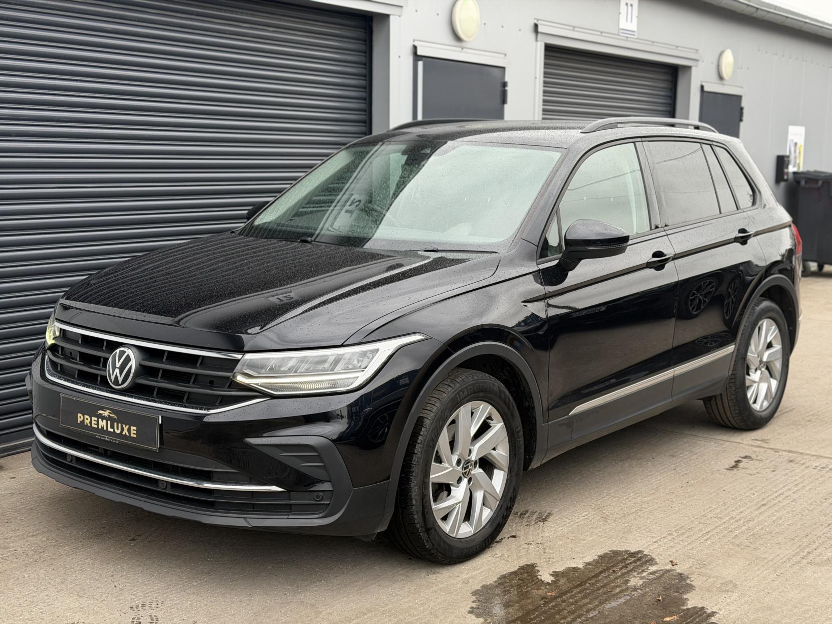 Volkswagen Tiguan 1.5 TSI Life SUV 5dr Petrol DSG Euro 6 (s/s) (150 ps)