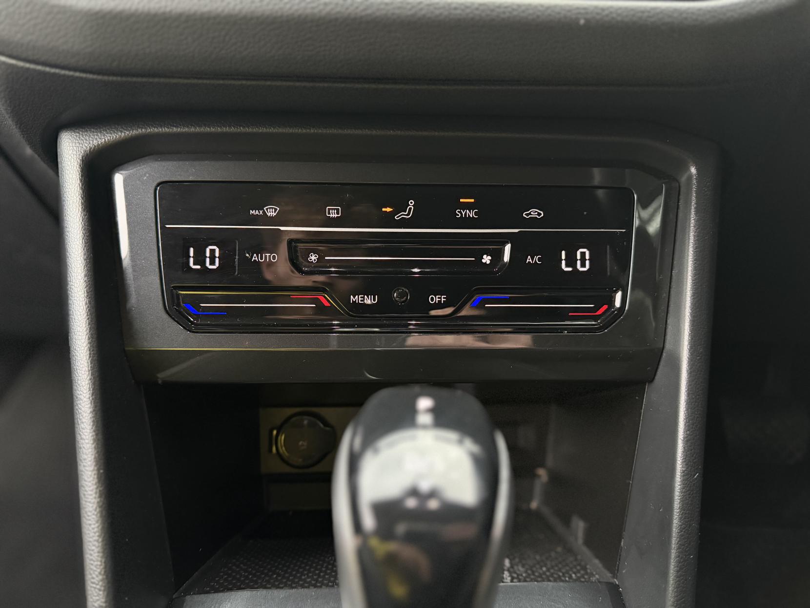 Volkswagen Tiguan 1.5 TSI Life SUV 5dr Petrol DSG Euro 6 (s/s) (150 ps)