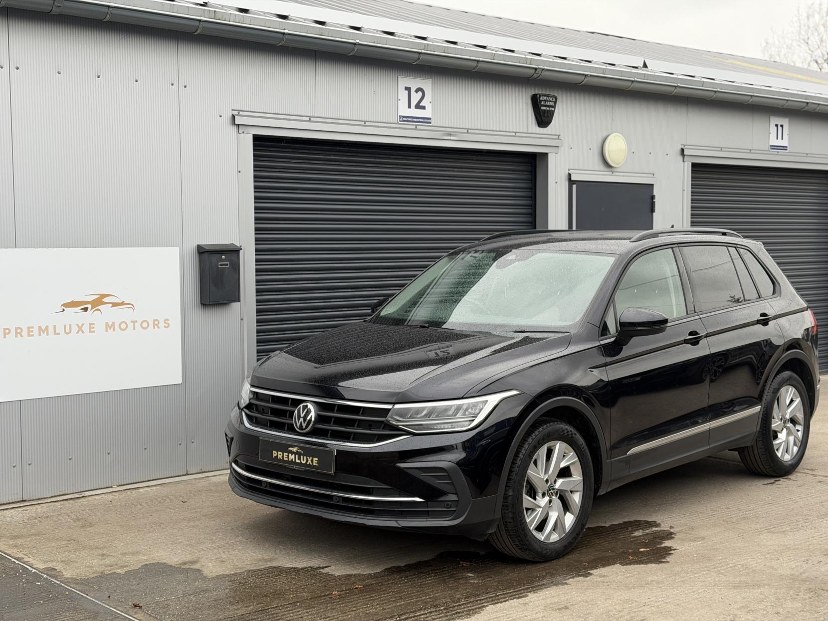 Volkswagen Tiguan 1.5 TSI Life SUV 5dr Petrol DSG Euro 6 (s/s) (150 ps)