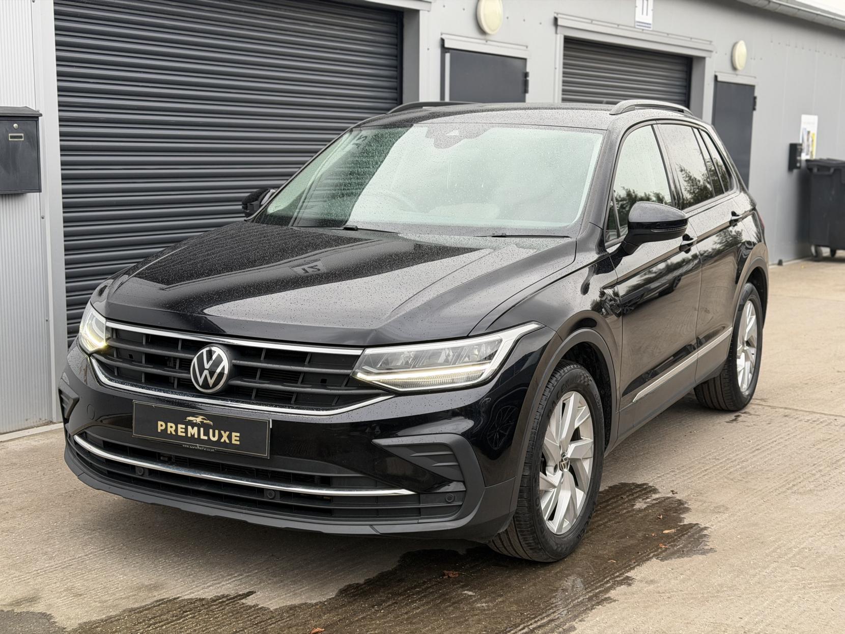 Volkswagen Tiguan 1.5 TSI Life SUV 5dr Petrol DSG Euro 6 (s/s) (150 ps)
