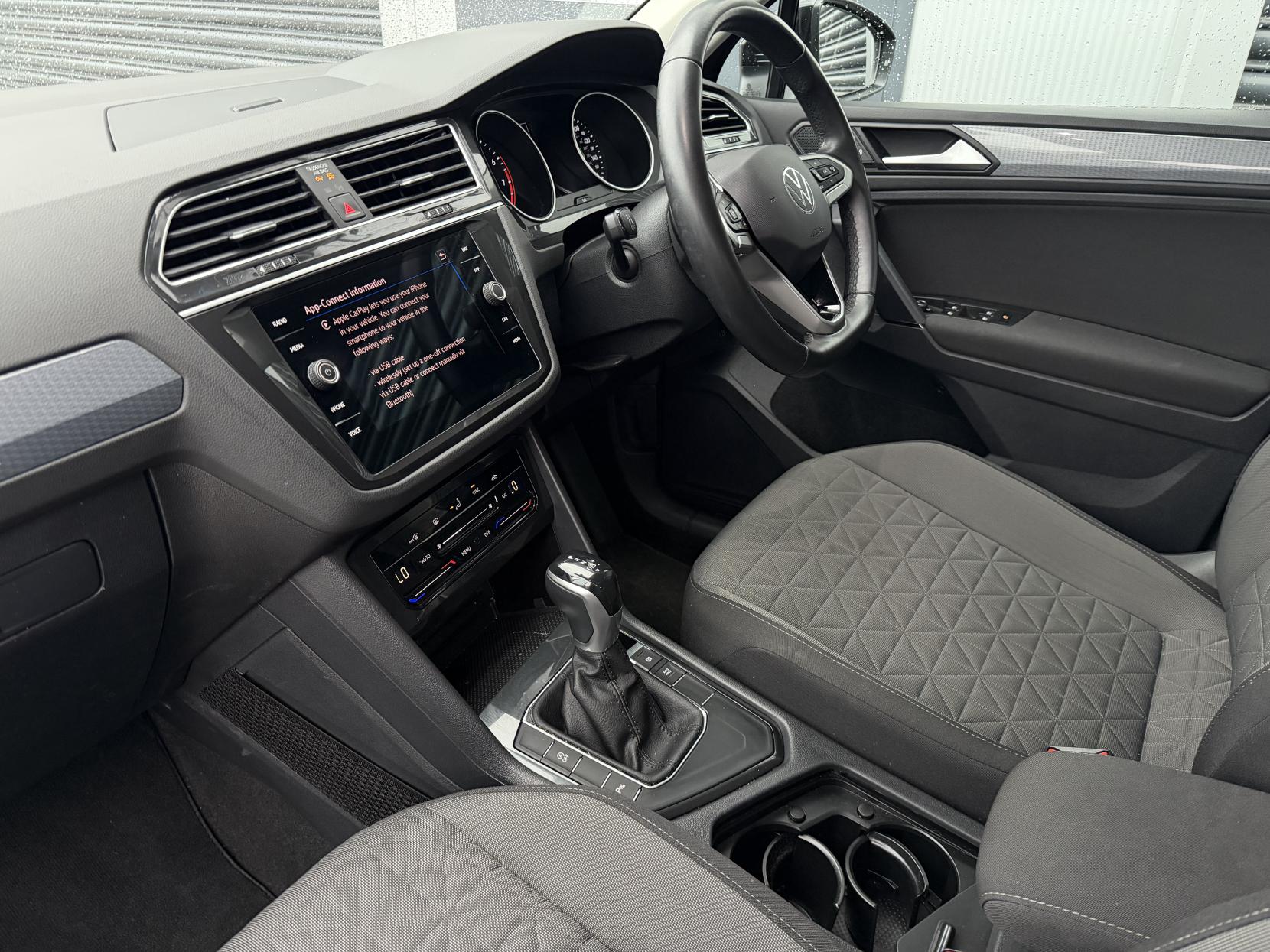 Volkswagen Tiguan 1.5 TSI Life SUV 5dr Petrol DSG Euro 6 (s/s) (150 ps)