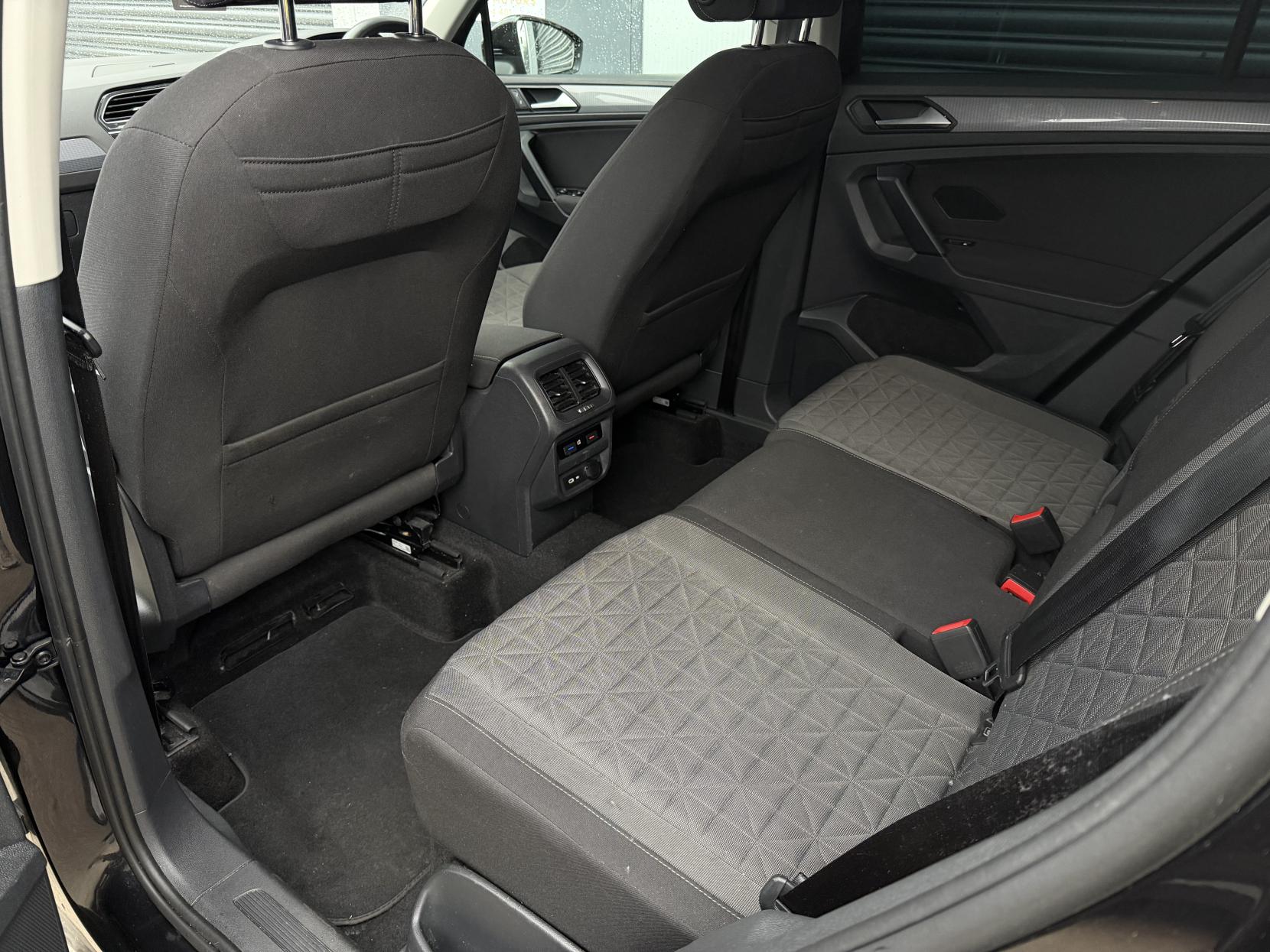 Volkswagen Tiguan 1.5 TSI Life SUV 5dr Petrol DSG Euro 6 (s/s) (150 ps)