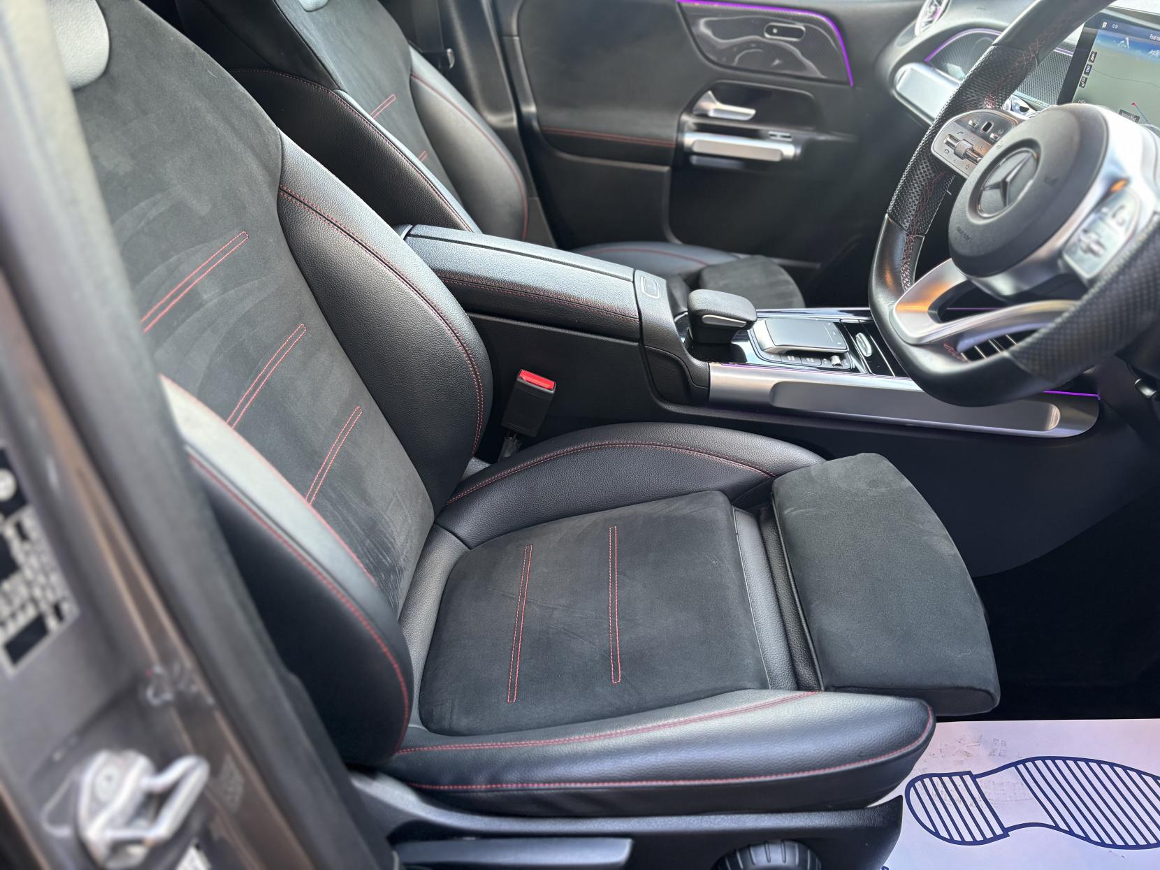 Mercedes-Benz GLB 1.3 GLB200 AMG Line (Premium 2) SUV 5dr Petrol 7G-DCT Euro 6 (s/s) (163 ps)