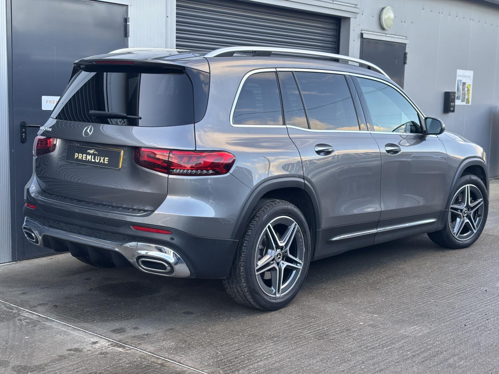 Mercedes-Benz GLB 1.3 GLB200 AMG Line (Premium 2) SUV 5dr Petrol 7G-DCT Euro 6 (s/s) (163 ps)