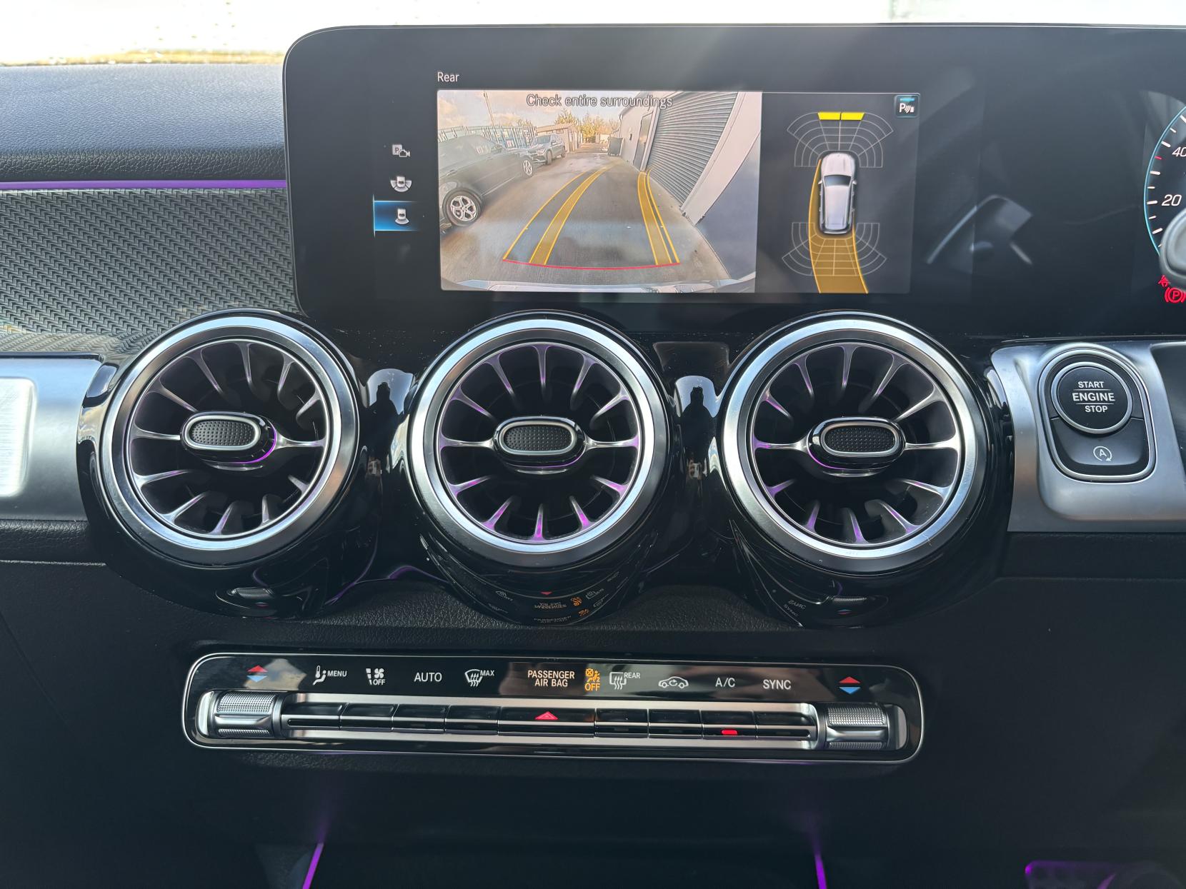 Mercedes-Benz GLB 1.3 GLB200 AMG Line (Premium 2) SUV 5dr Petrol 7G-DCT Euro 6 (s/s) (163 ps)