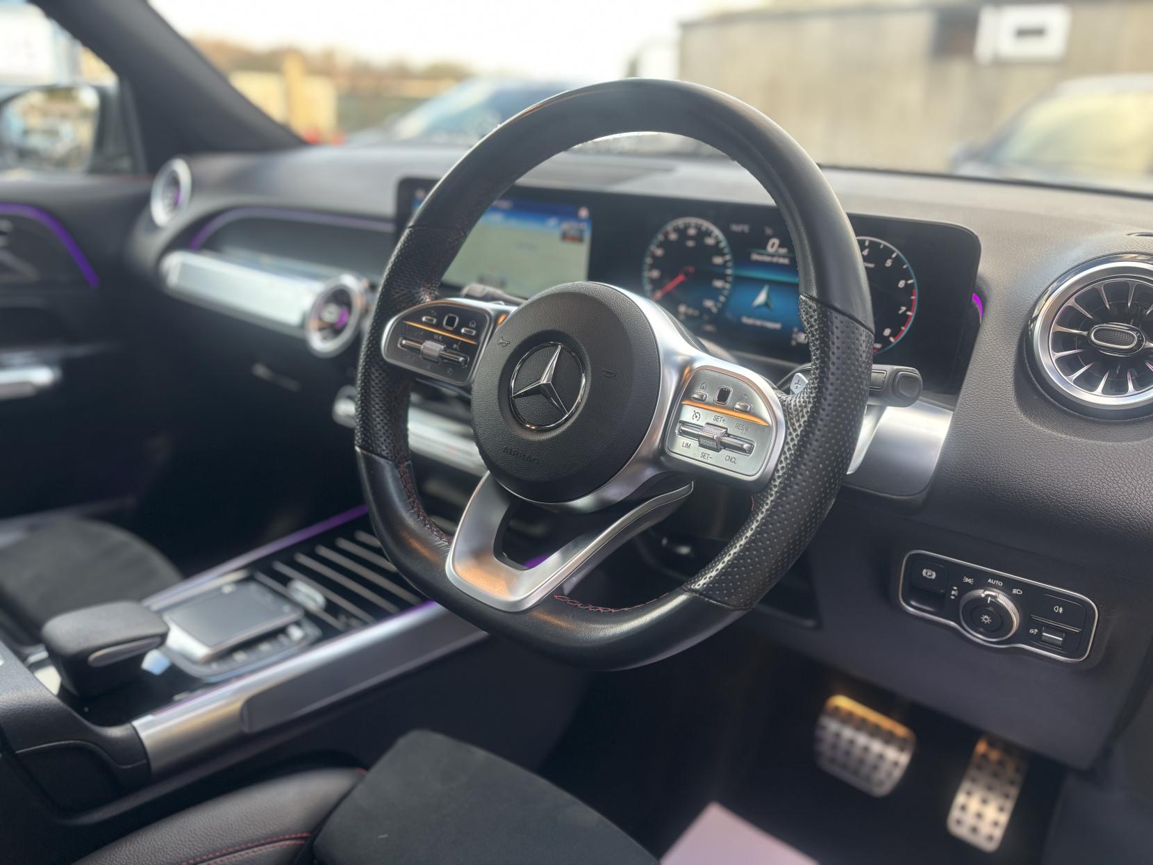 Mercedes-Benz GLB 1.3 GLB200 AMG Line (Premium 2) SUV 5dr Petrol 7G-DCT Euro 6 (s/s) (163 ps)