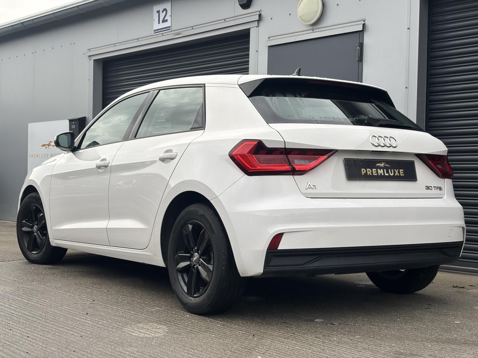 Audi A1 1.0 TFSI 30 SE Sportback 5dr Petrol S Tronic Euro 6 (s/s) (116 ps)