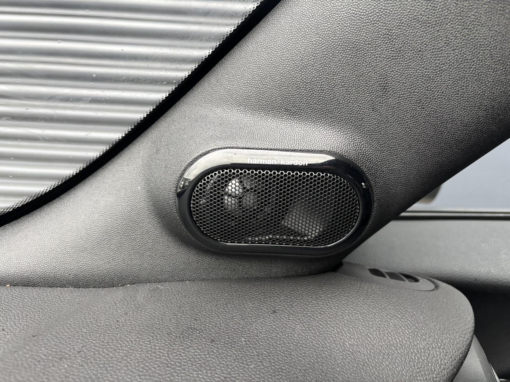 MINI Convertible 1.5 Cooper Exclusive Convertible 2dr Petrol Steptronic Euro 6 (s/s) (136 ps)