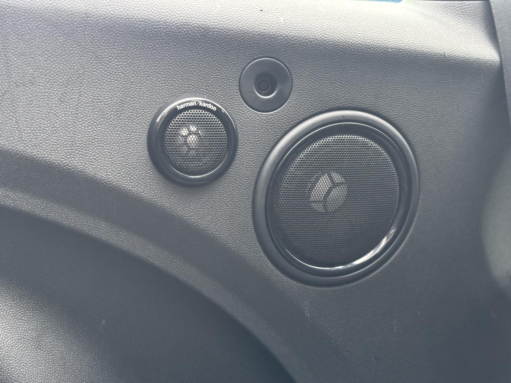 MINI Convertible 1.5 Cooper Exclusive Convertible 2dr Petrol Steptronic Euro 6 (s/s) (136 ps)