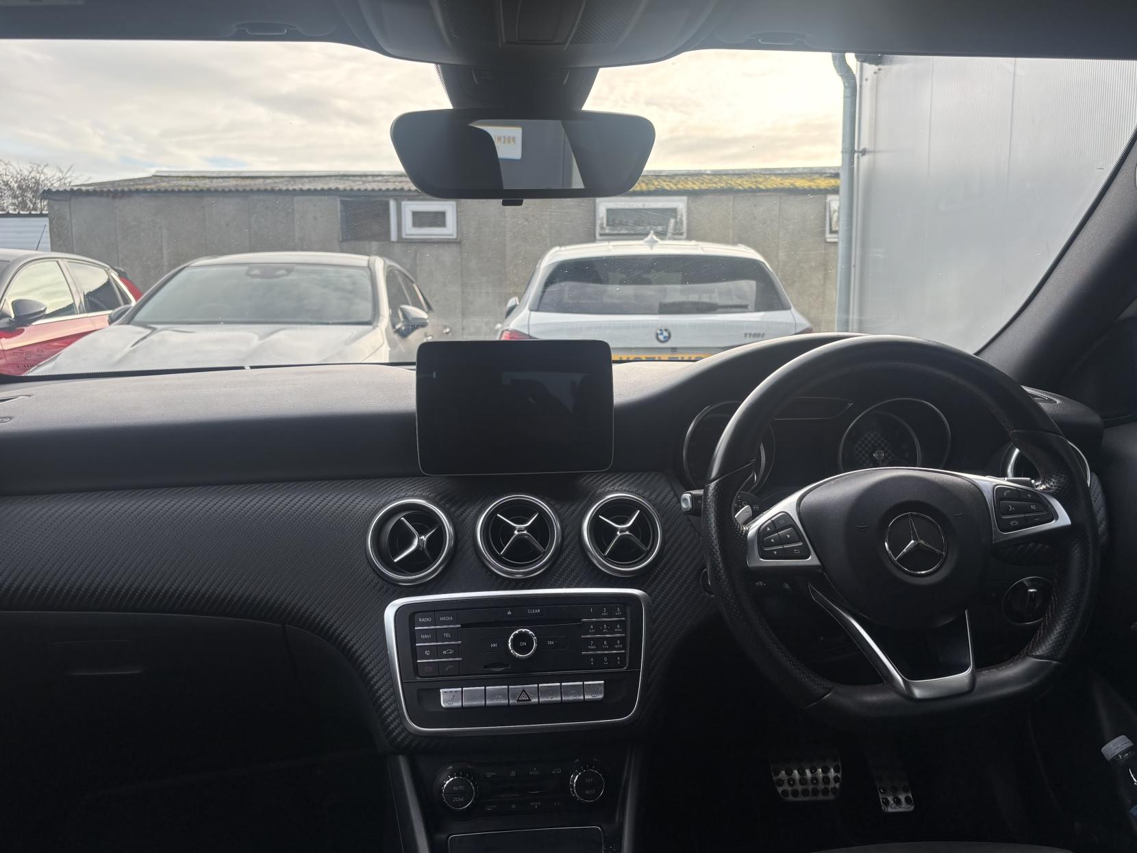 Mercedes-Benz A Class 1.5 A180d AMG Line (Executive) Hatchback 5dr Diesel 7G-DCT Euro 6 (s/s) (109 ps)