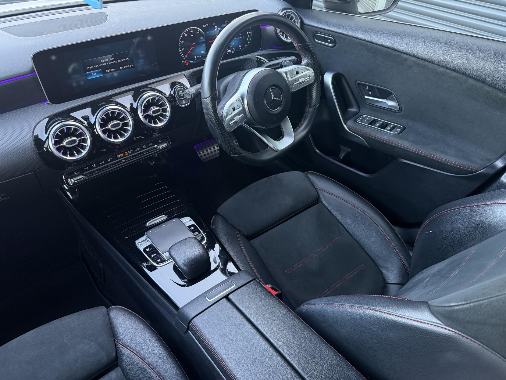 Mercedes-Benz A Class 1.5 A180d AMG Line (Premium) Hatchback 5dr Diesel 7G-DCT Euro 6 (s/s) (116 ps)