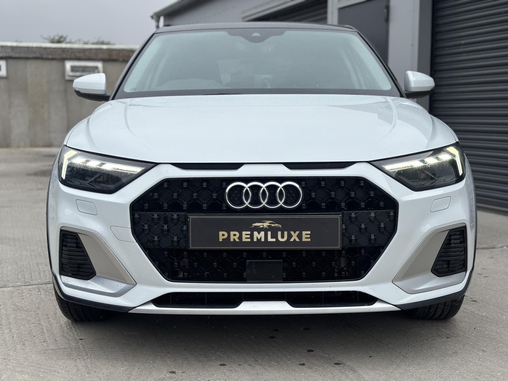 Audi A1 1.0 TFSI 30 Citycarver 5dr Petrol S Tronic Euro 6 (s/s) (116 ps)