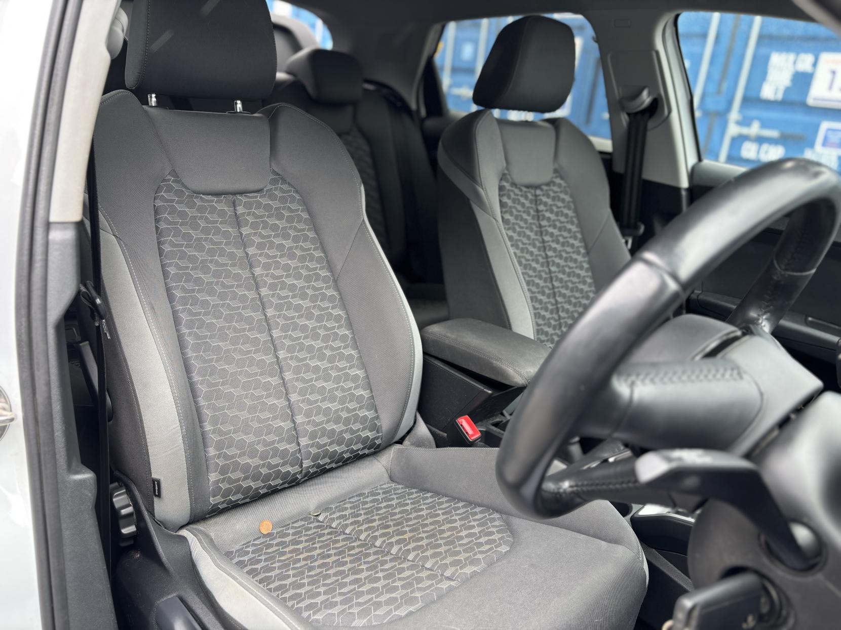 Audi A1 1.0 TFSI 30 Citycarver 5dr Petrol S Tronic Euro 6 (s/s) (116 ps)
