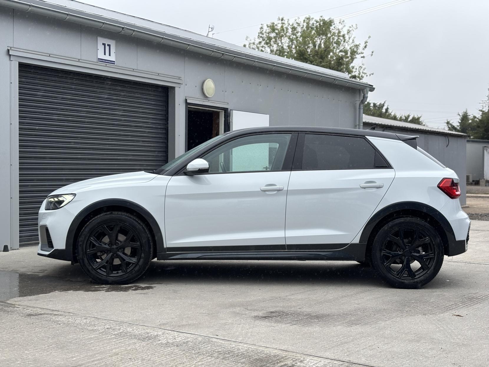 Audi A1 1.0 TFSI 30 Citycarver 5dr Petrol S Tronic Euro 6 (s/s) (116 ps)