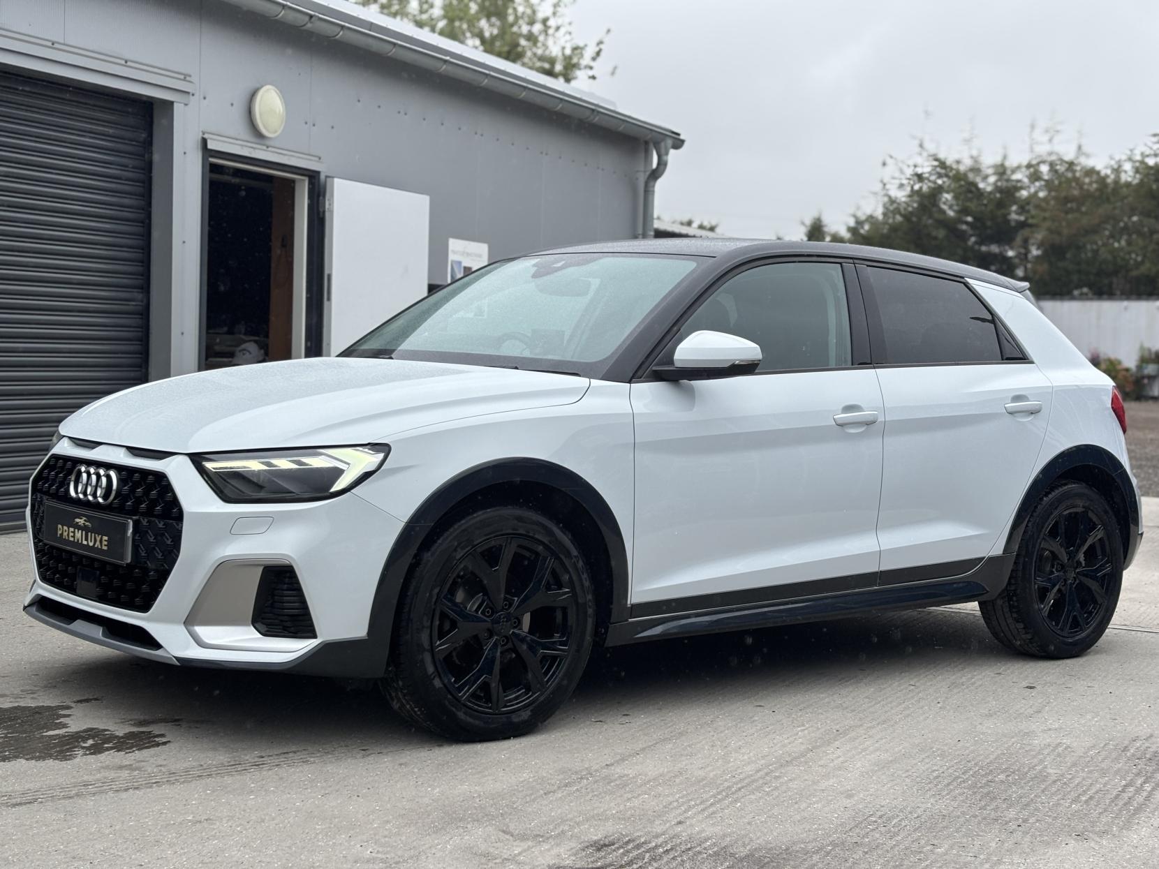 Audi A1 1.0 TFSI 30 Citycarver 5dr Petrol S Tronic Euro 6 (s/s) (116 ps)