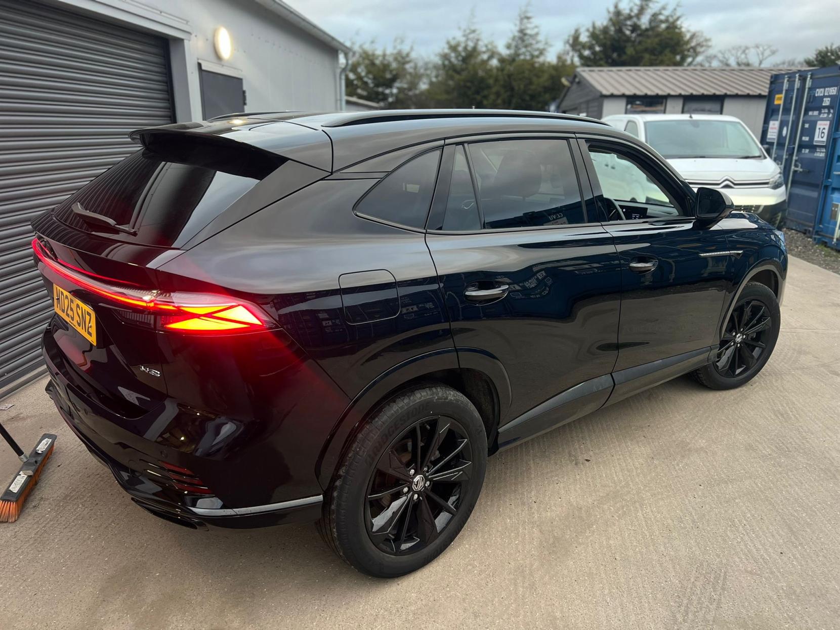 MG MG HS 1.5 T-GDI Trophy SUV 5dr Petrol Manual Euro 6 (s/s) (169 ps)