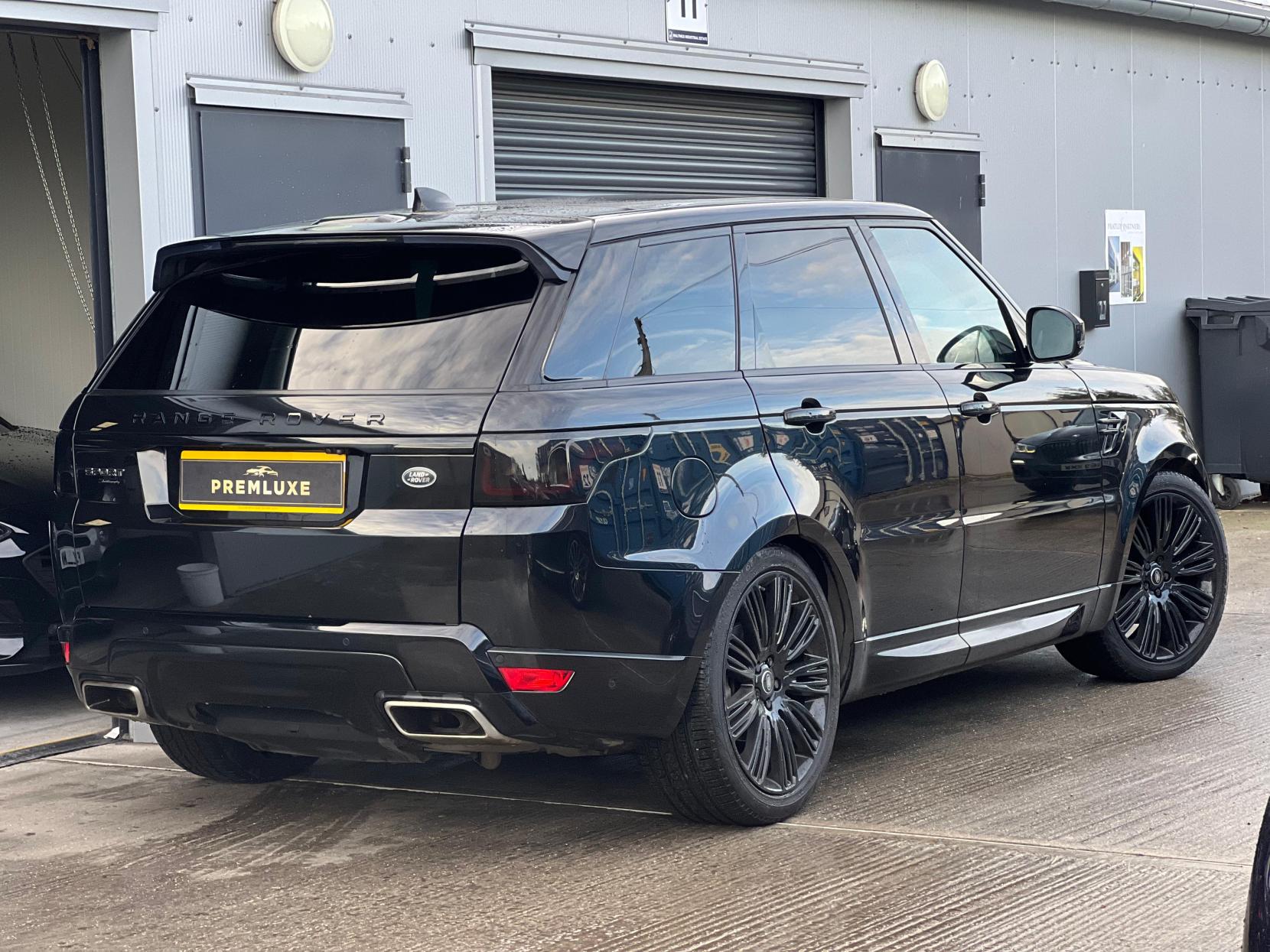 Land Rover Range Rover Sport 3.0 SD V6 Autobiography Dynamic SUV 5dr Diesel Auto 4WD Euro 6 (s/s) (306 ps)