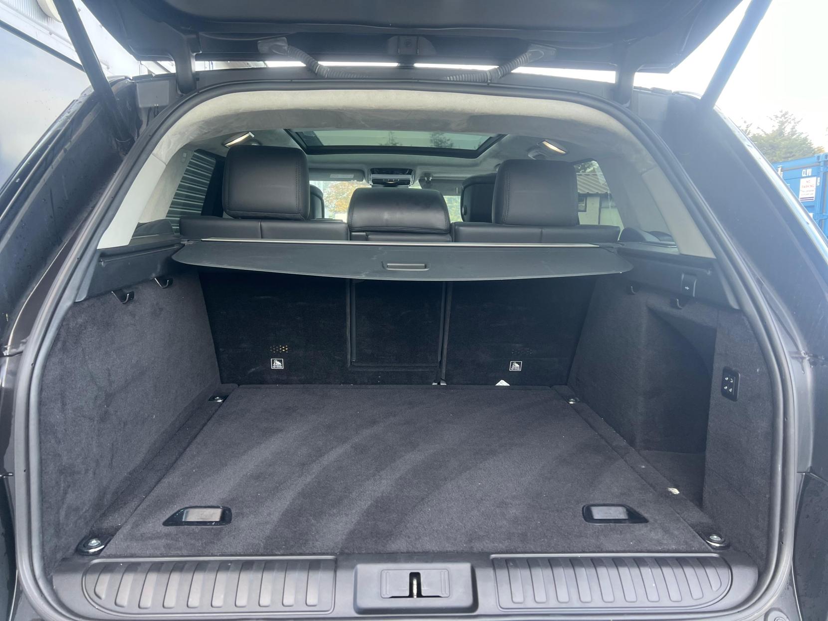 Land Rover Range Rover Sport 3.0 SD V6 Autobiography Dynamic SUV 5dr Diesel Auto 4WD Euro 6 (s/s) (306 ps)