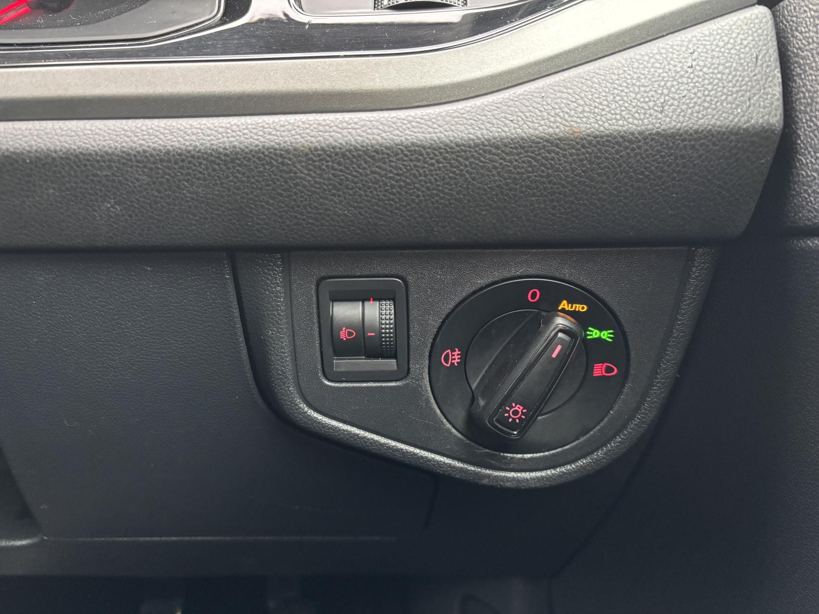 Volkswagen Polo 1.0 TSI GPF SE Hatchback 5dr Petrol DSG Euro 6 (s/s) (95 ps)