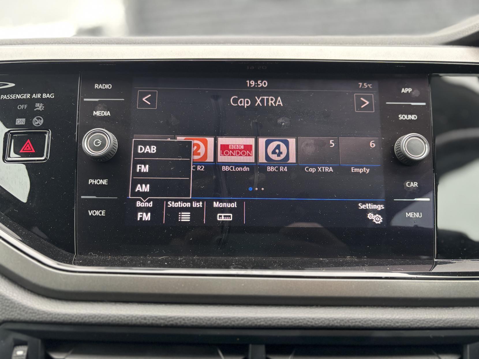 Volkswagen Polo 1.0 TSI GPF SE Hatchback 5dr Petrol DSG Euro 6 (s/s) (95 ps)