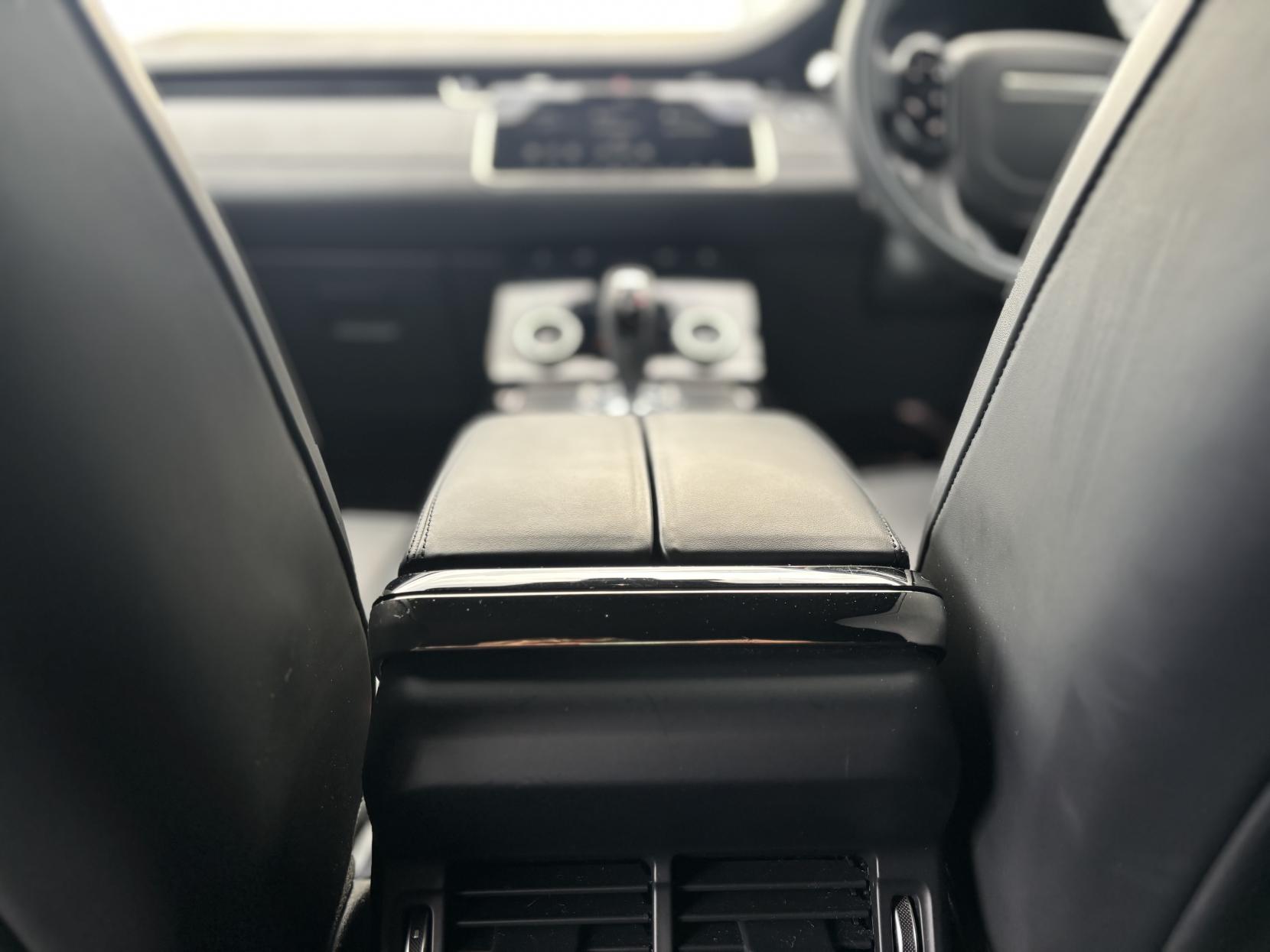 Land Rover Range Rover Evoque 2.0 D180 R-Dynamic HSE SUV 5dr Diesel Auto 4WD Euro 6 (s/s) (180 ps)