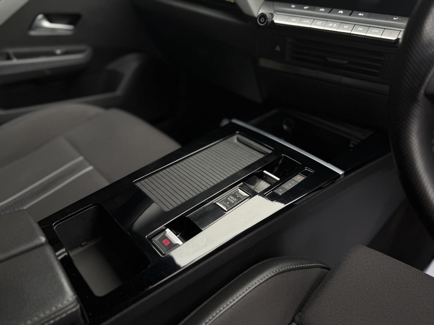 Vauxhall Astra 1.2 Turbo GS Hatchback 5dr Petrol Auto Euro 6 (s/s) (130 ps)