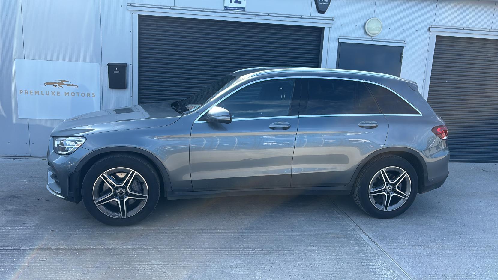 Mercedes-Benz GLC 2.0 GLC220d AMG Line SUV 5dr Diesel G-Tronic+ 4MATIC Euro 6 (s/s) (194 ps)