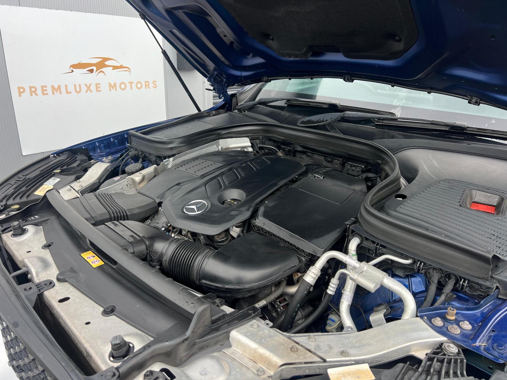 Mercedes-Benz GLC 2.0 GLC300d AMG Line (Premium) Coupe 5dr Diesel G-Tronic+ 4MATIC Euro 6 (s/s) (245 ps)