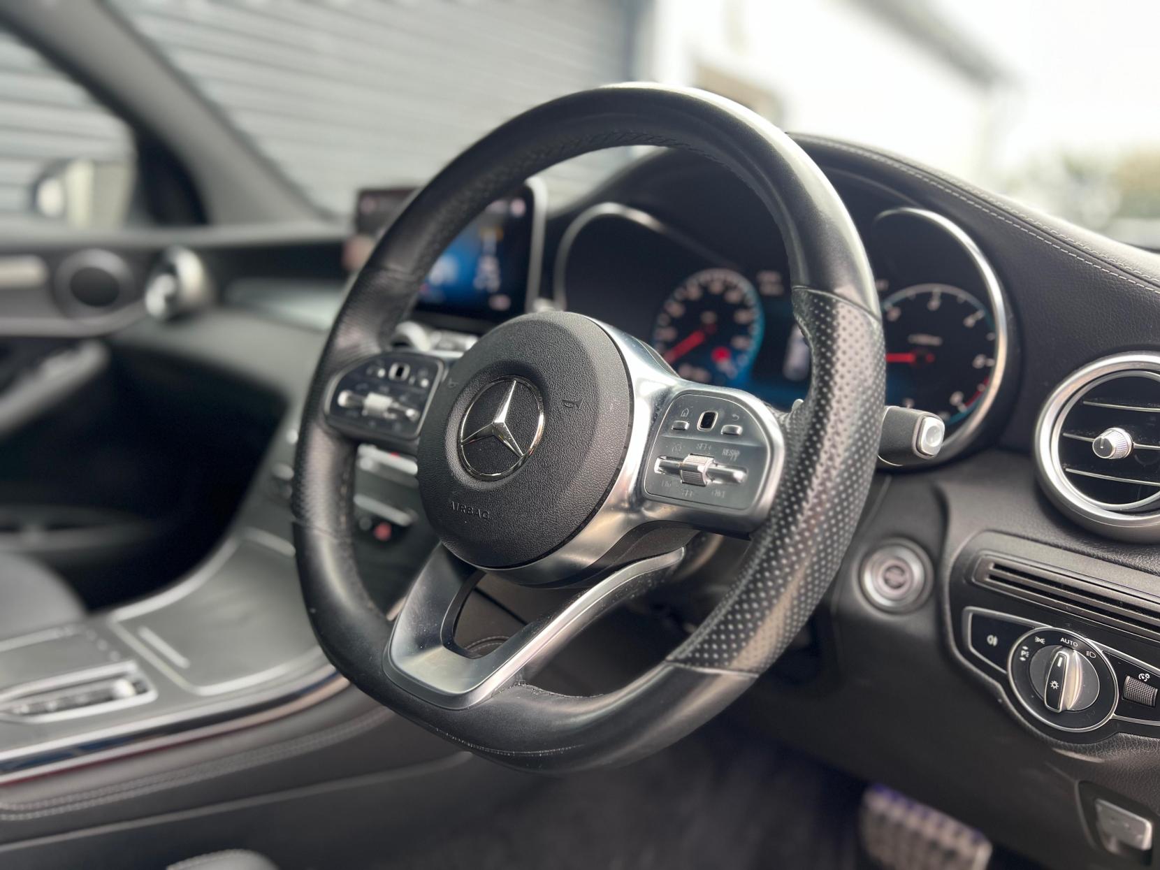 Mercedes-Benz GLC 2.0 GLC300d AMG Line (Premium) Coupe 5dr Diesel G-Tronic+ 4MATIC Euro 6 (s/s) (245 ps)