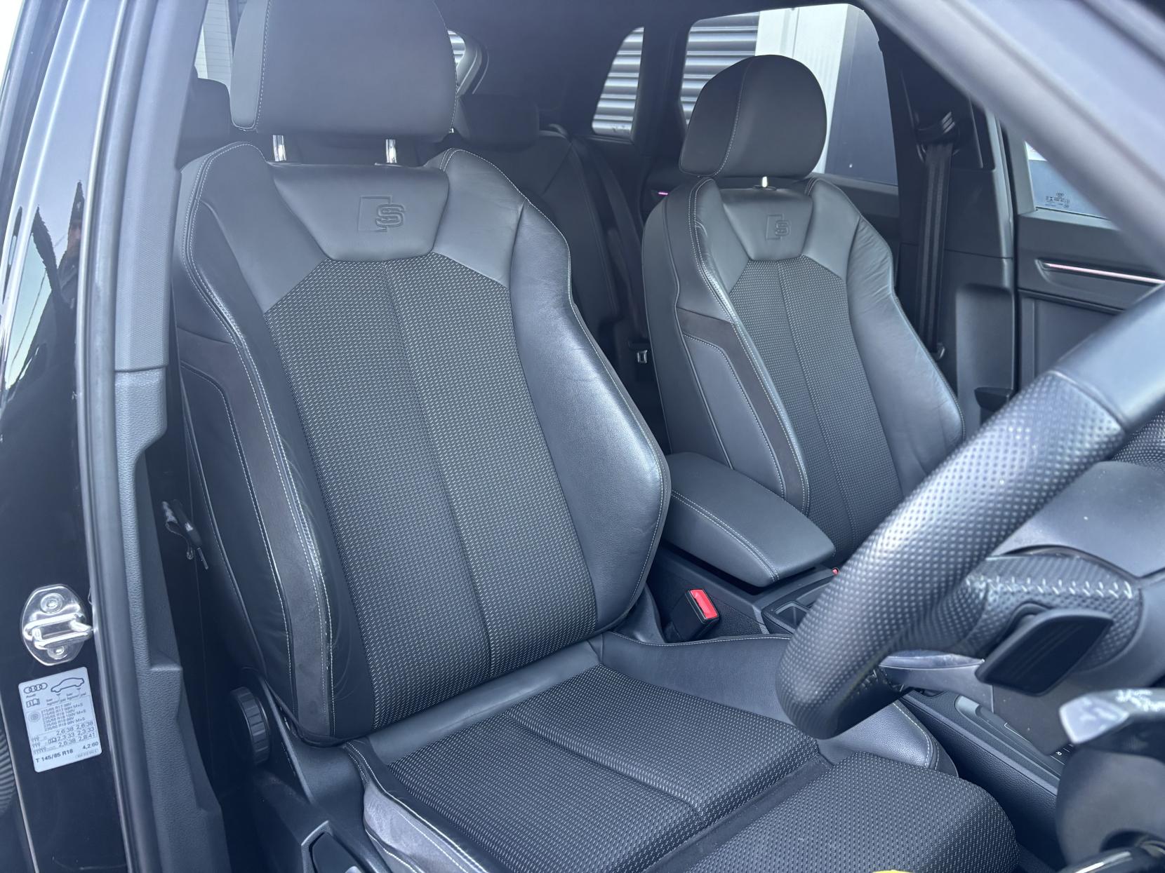 Audi Q3 1.5 TFSI CoD 35 S line SUV 5dr Petrol S Tronic Euro 6 (s/s) (150 ps)