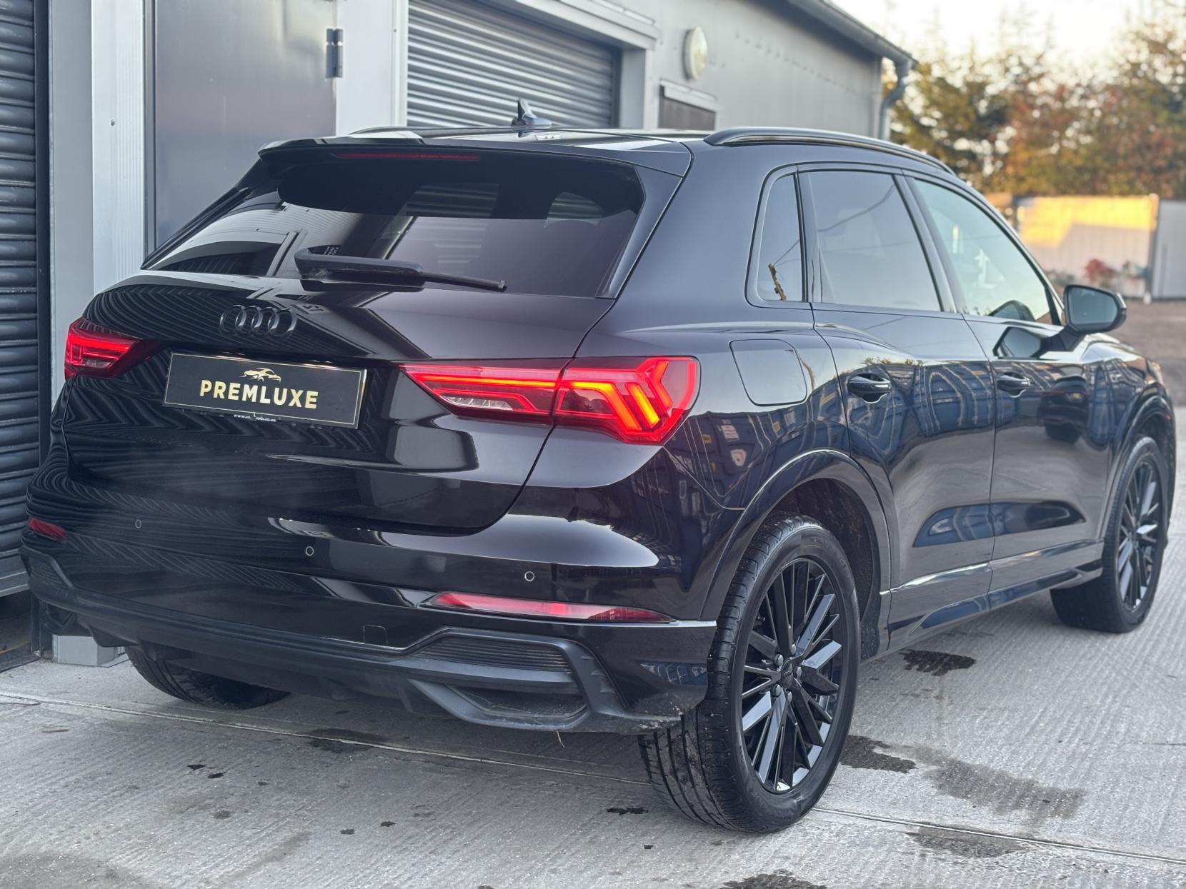 Audi Q3 1.5 TFSI CoD 35 S line SUV 5dr Petrol S Tronic Euro 6 (s/s) (150 ps)