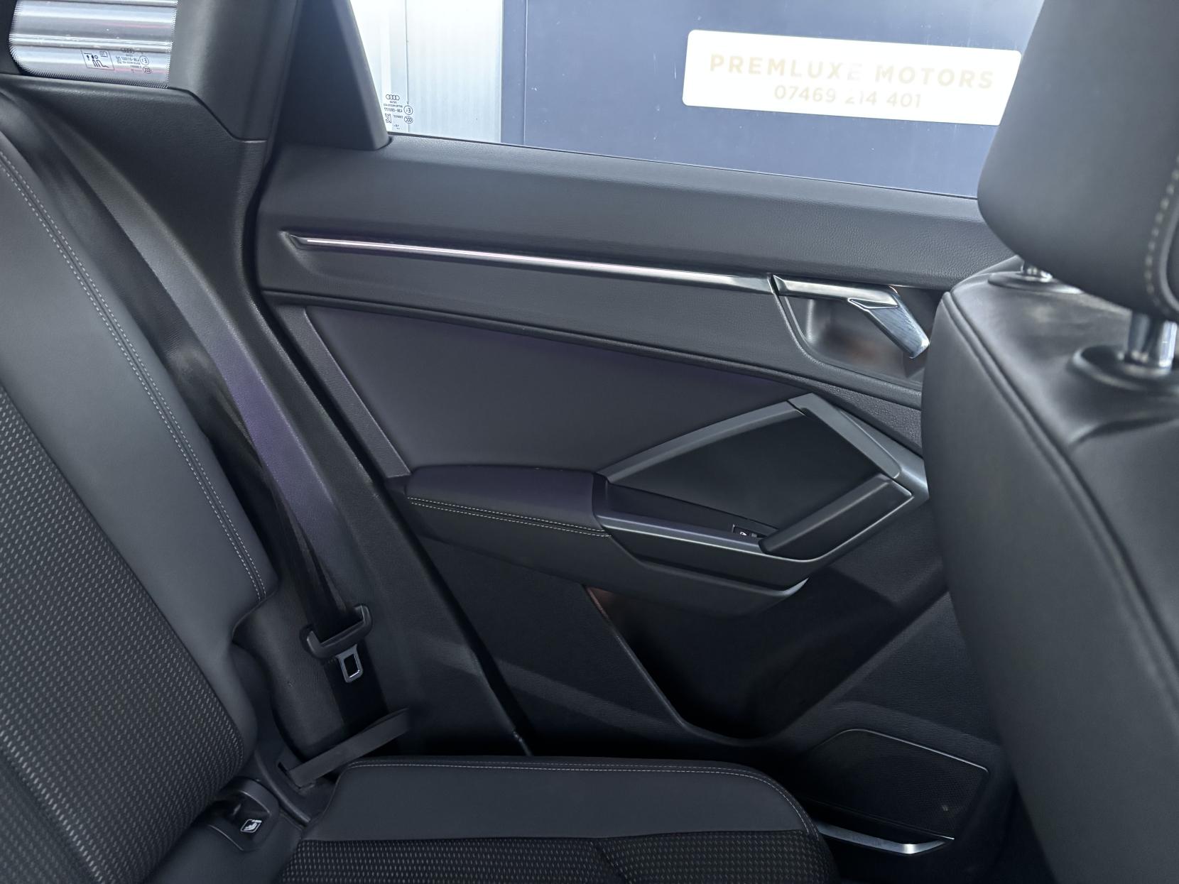 Audi Q3 1.5 TFSI CoD 35 S line SUV 5dr Petrol S Tronic Euro 6 (s/s) (150 ps)