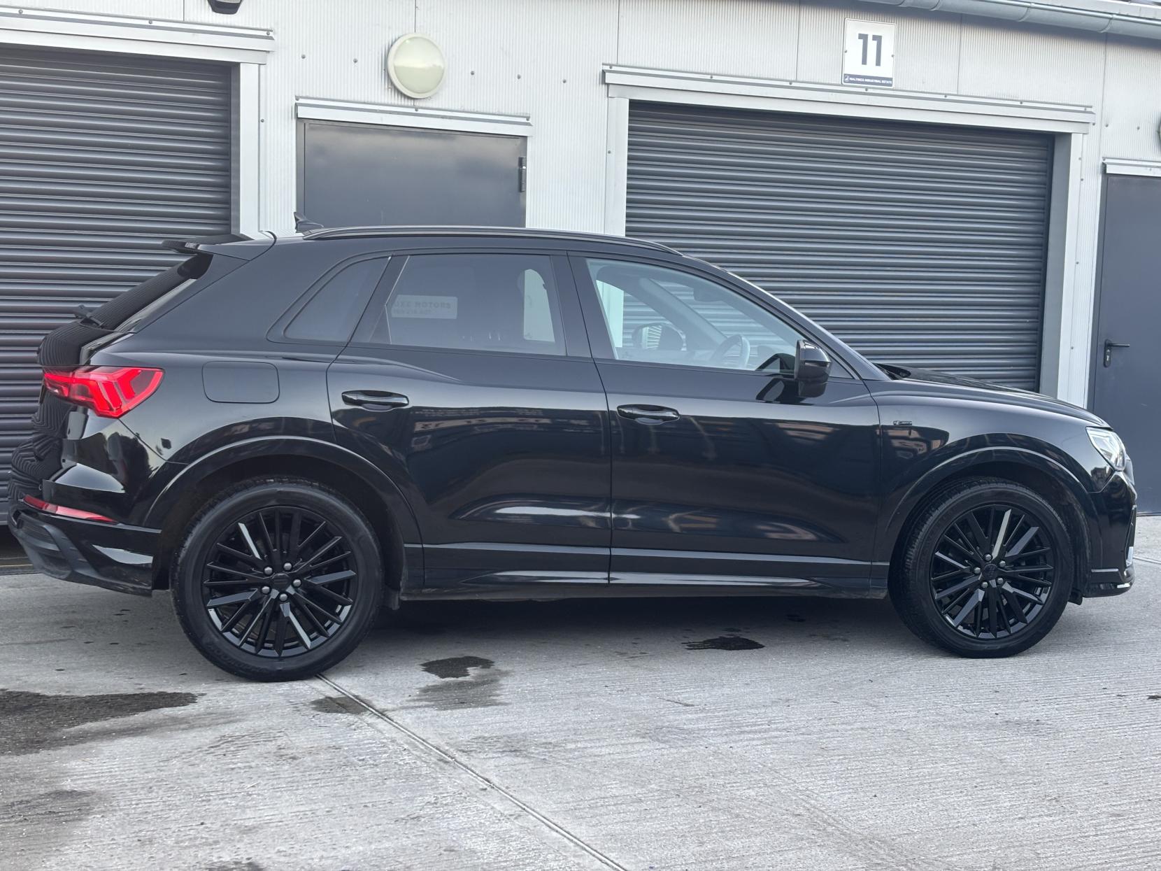 Audi Q3 1.5 TFSI CoD 35 S line SUV 5dr Petrol S Tronic Euro 6 (s/s) (150 ps)