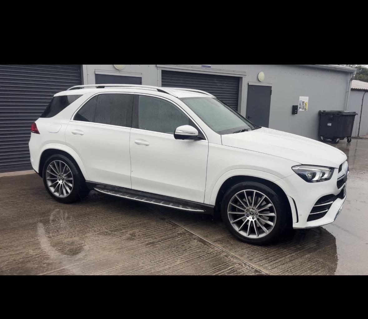 Mercedes-Benz GLE 2.0 GLE300d AMG Line (Premium) SUV 5dr Diesel G-Tronic 4MATIC Euro 6 (s/s) (245 ps)