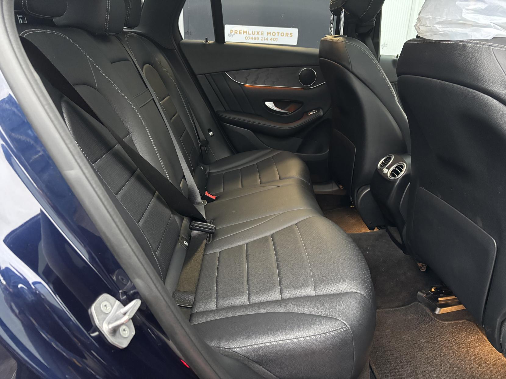 Mercedes-Benz GLC 2.1 GLC250d AMG Line (Premium) SUV 5dr Diesel G-Tronic+ 4MATIC Euro 6 (s/s) (204 ps)