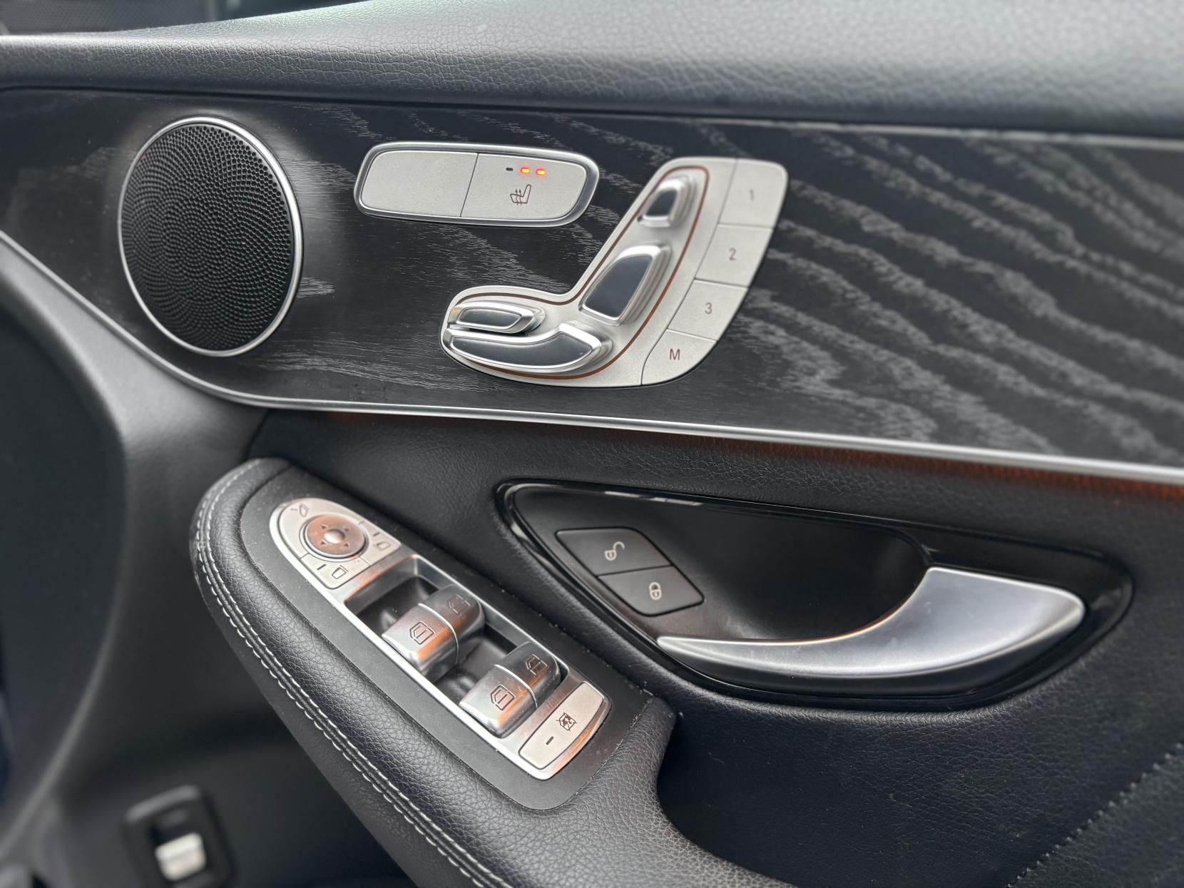 Mercedes-Benz GLC 2.1 GLC250d AMG Line (Premium) SUV 5dr Diesel G-Tronic+ 4MATIC Euro 6 (s/s) (204 ps)