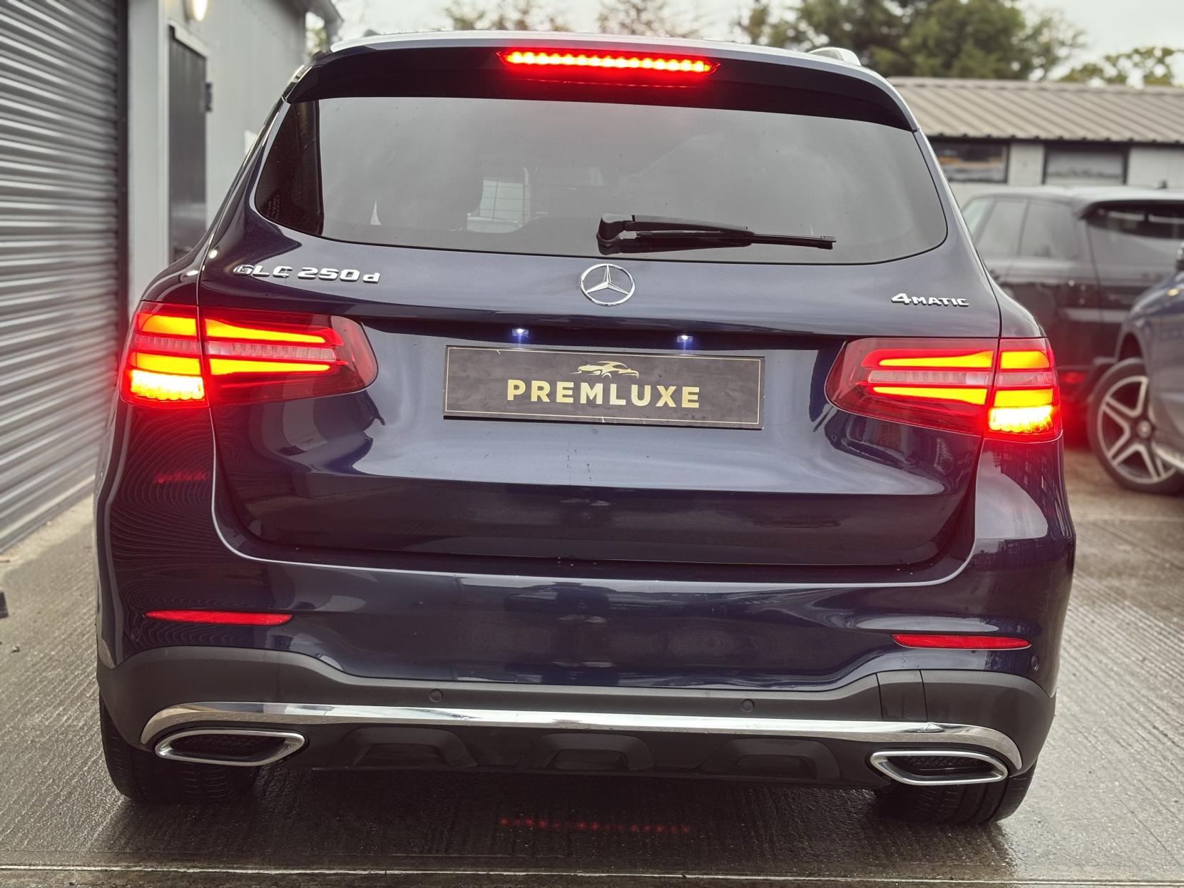 Mercedes-Benz GLC 2.1 GLC250d AMG Line (Premium) SUV 5dr Diesel G-Tronic+ 4MATIC Euro 6 (s/s) (204 ps)
