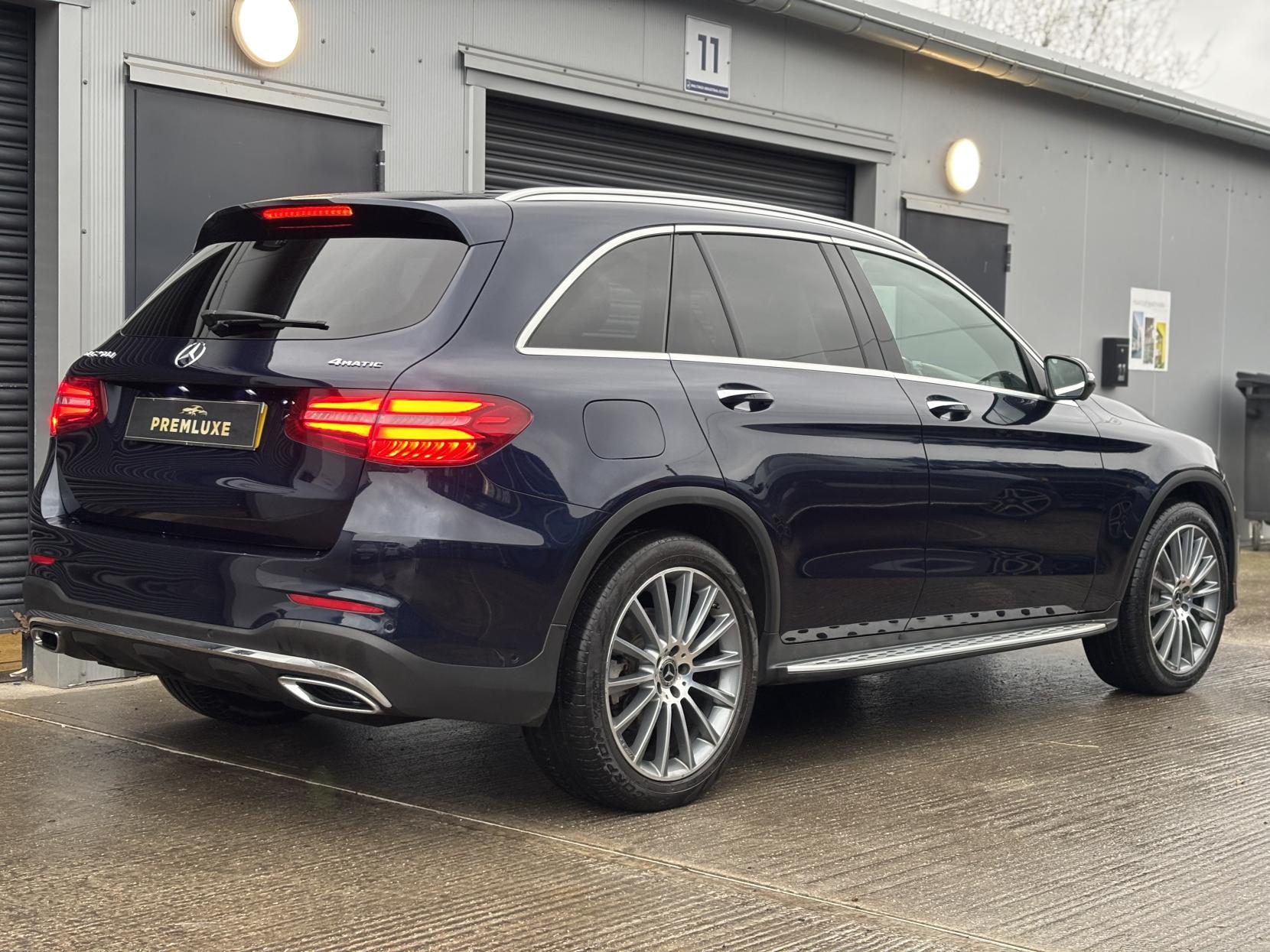 Mercedes-Benz GLC 2.1 GLC250d AMG Line (Premium) SUV 5dr Diesel G-Tronic+ 4MATIC Euro 6 (s/s) (204 ps)
