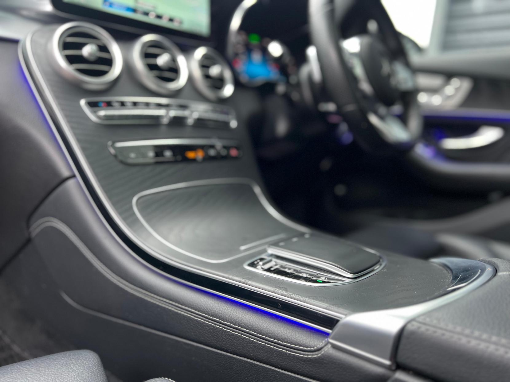 Mercedes-Benz GLC 2.0 GLC300 MHEV AMG Line (Premium Plus) SUV 5dr Petrol G-Tronic+ 4MATIC Euro 6 (s/s) (272 ps)