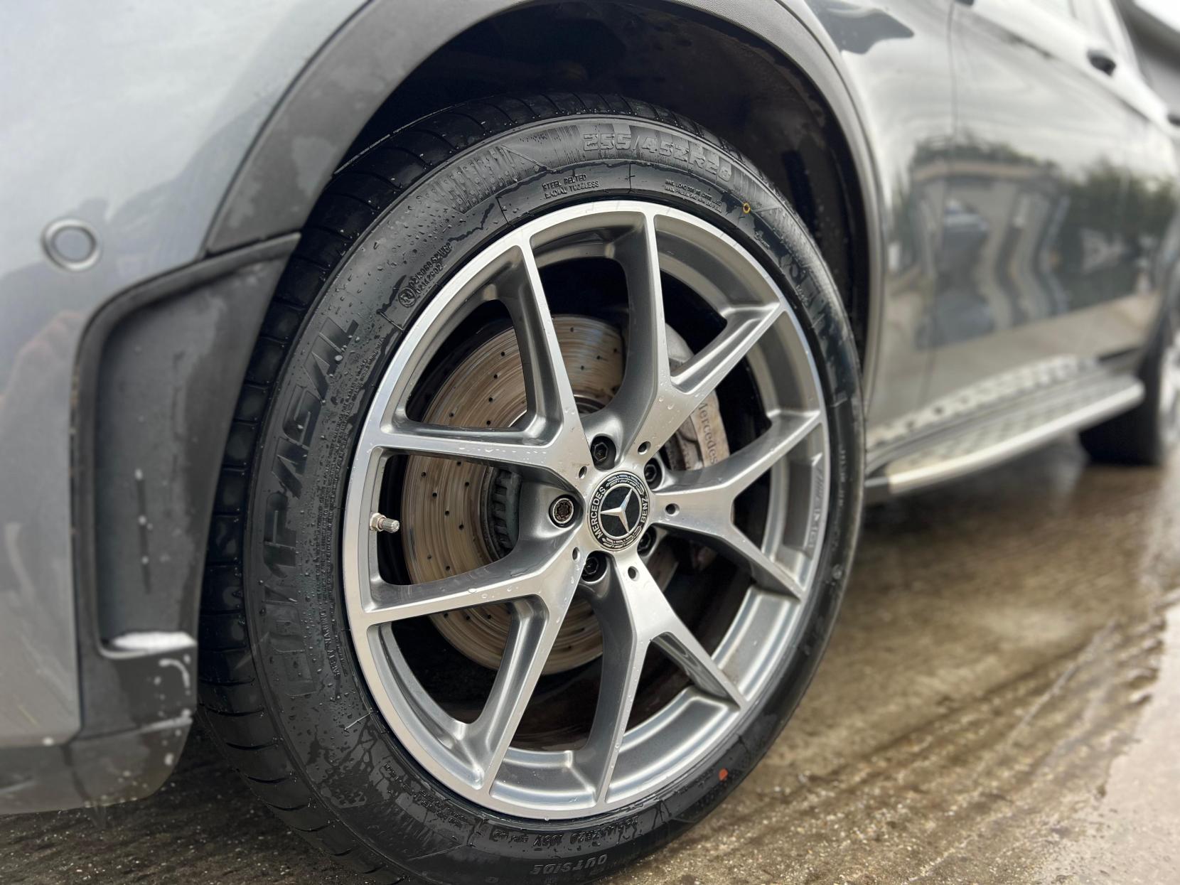 Mercedes-Benz GLC 2.0 GLC300 MHEV AMG Line (Premium Plus) SUV 5dr Petrol G-Tronic+ 4MATIC Euro 6 (s/s) (272 ps)