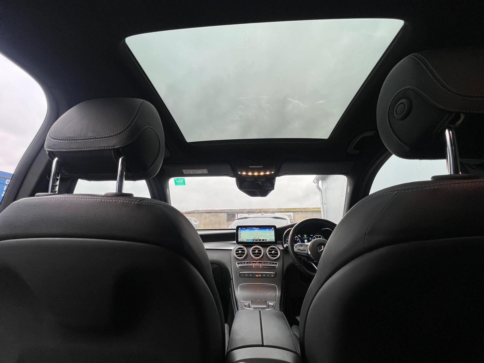 Mercedes-Benz GLC 2.0 GLC300 MHEV AMG Line (Premium Plus) SUV 5dr Petrol G-Tronic+ 4MATIC Euro 6 (s/s) (272 ps)