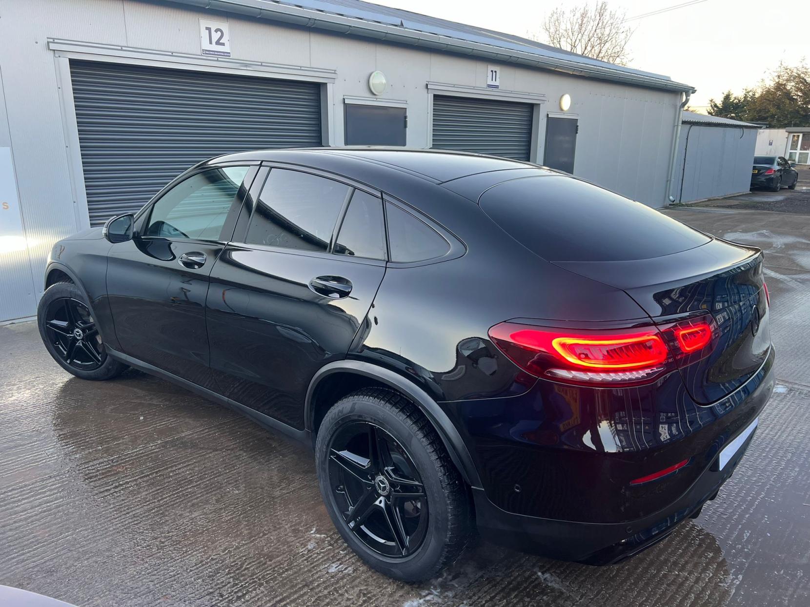 Mercedes-Benz GLC 2.0 GLC220d AMG Line Coupe 5dr Diesel G-Tronic+ 4MATIC Euro 6 (s/s) (194 ps)