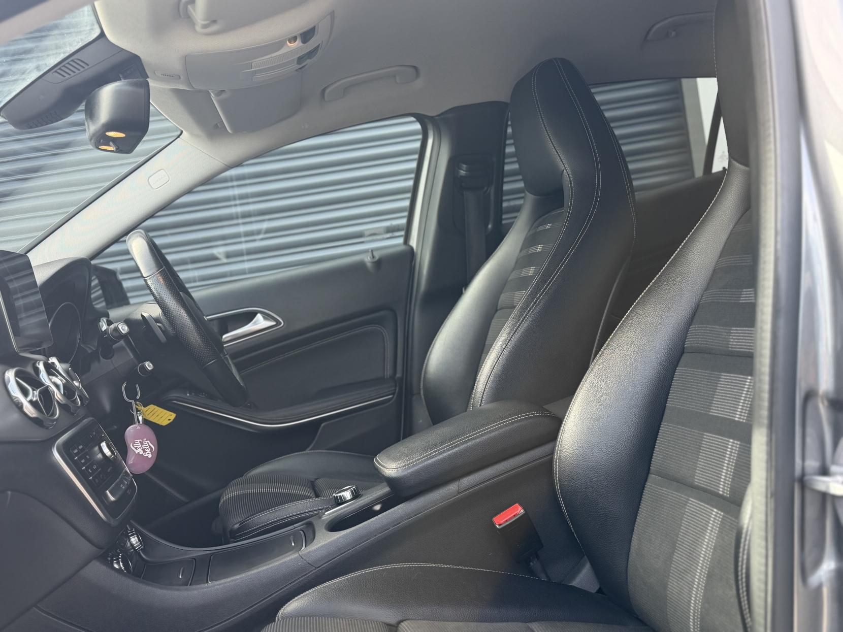 Mercedes-Benz GLA 1.6 GLA180 Urban Edition SUV 5dr Petrol 7G-DCT Euro 6 (s/s) (122 ps)