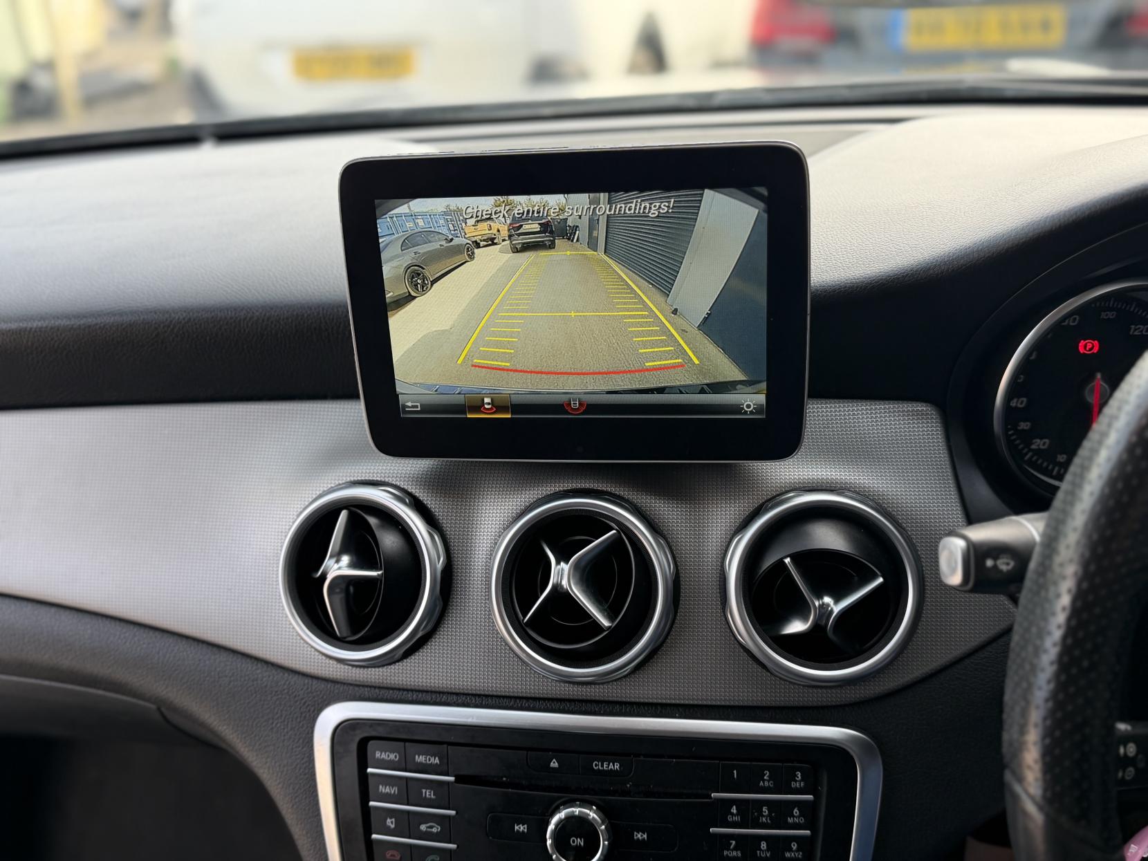 Mercedes-Benz GLA 1.6 GLA180 Urban Edition SUV 5dr Petrol 7G-DCT Euro 6 (s/s) (122 ps)