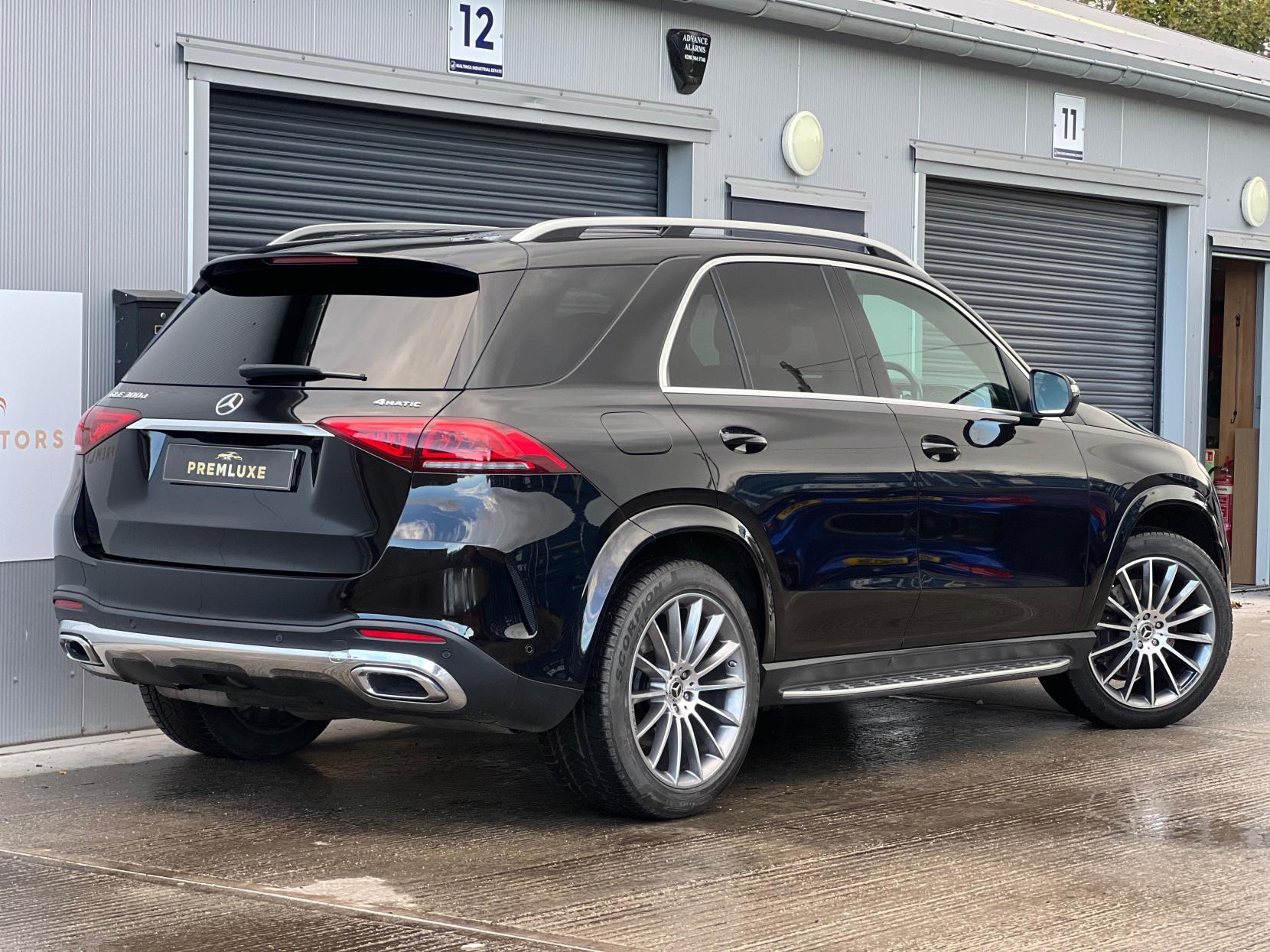 Mercedes-Benz GLE 2.0 GLE300d AMG Line (Premium) SUV 5dr Diesel G-Tronic 4MATIC Euro 6 (s/s) (245 ps)