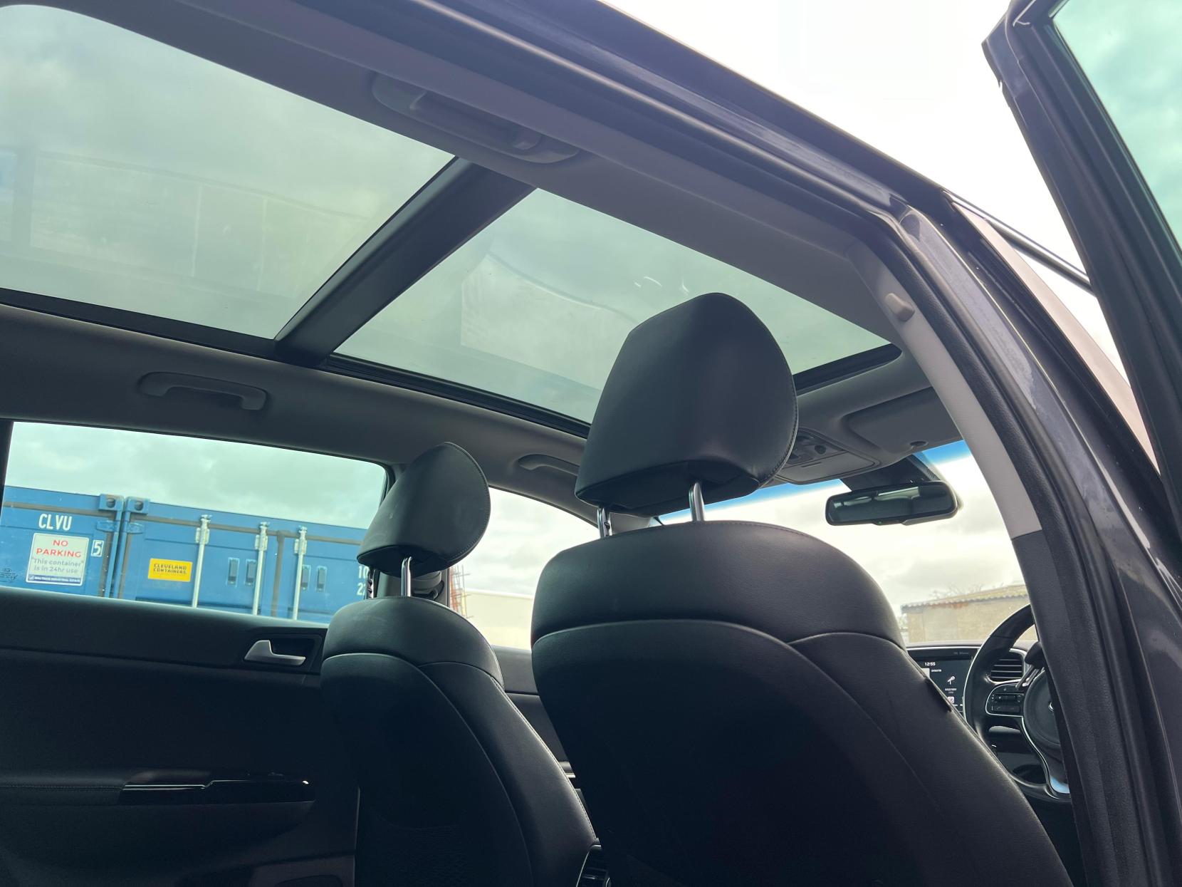Kia Sportage 1.7 CRDi 3 SUV 5dr Diesel DCT Euro 6 (s/s) (139 bhp)